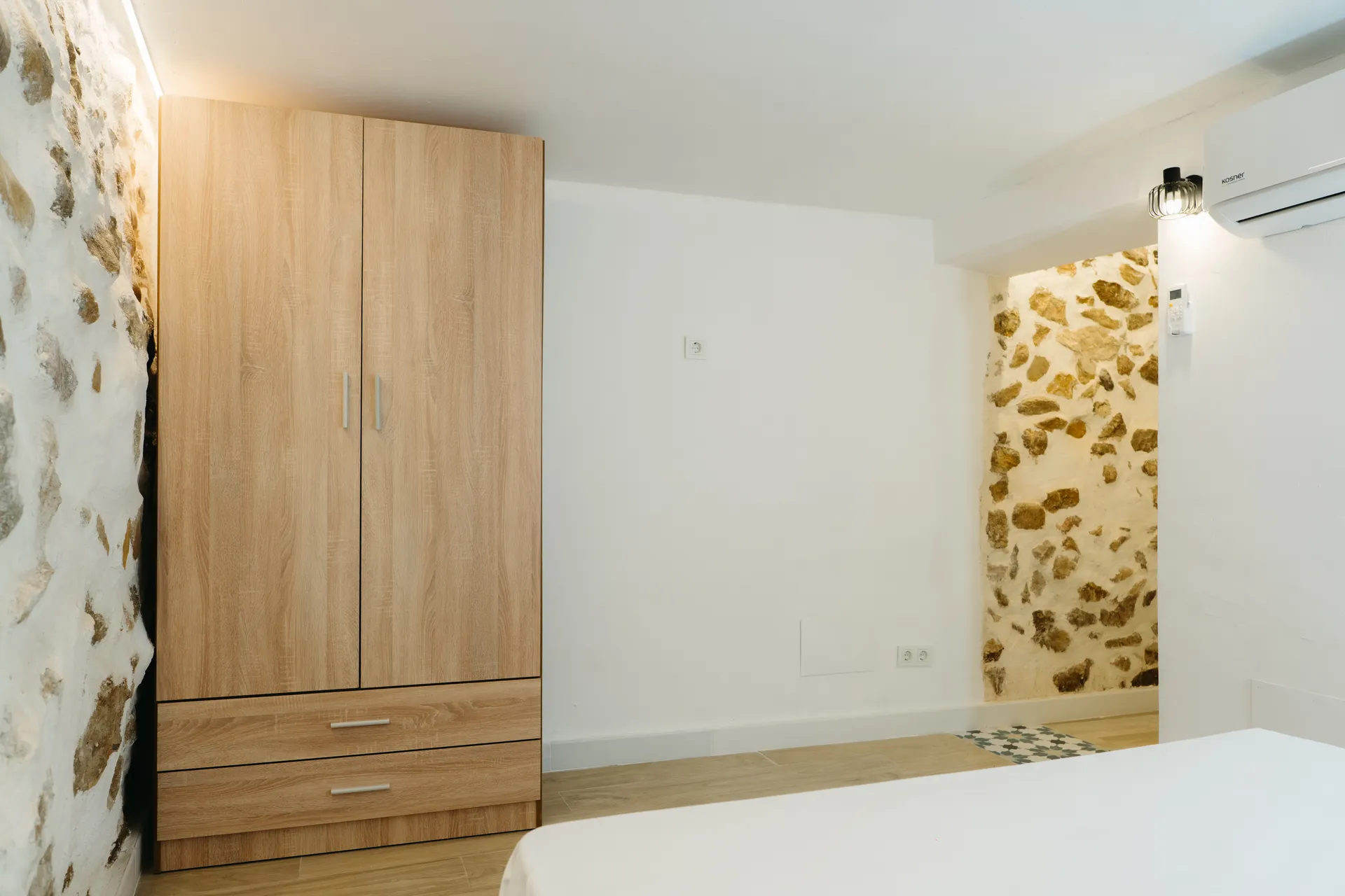 Courbu - Dormitorio con cama