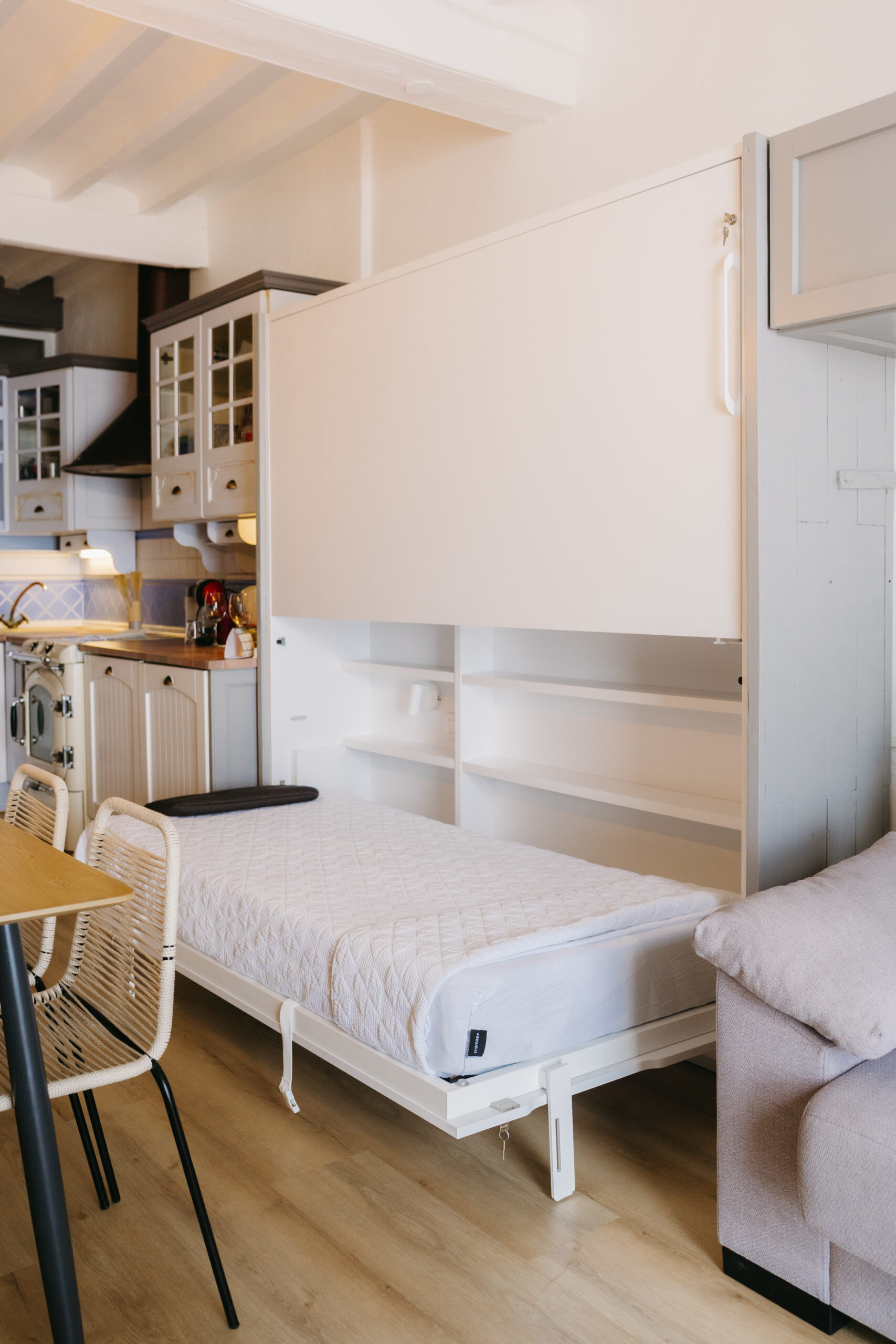 Petit Verdot salon cama abatible abierta