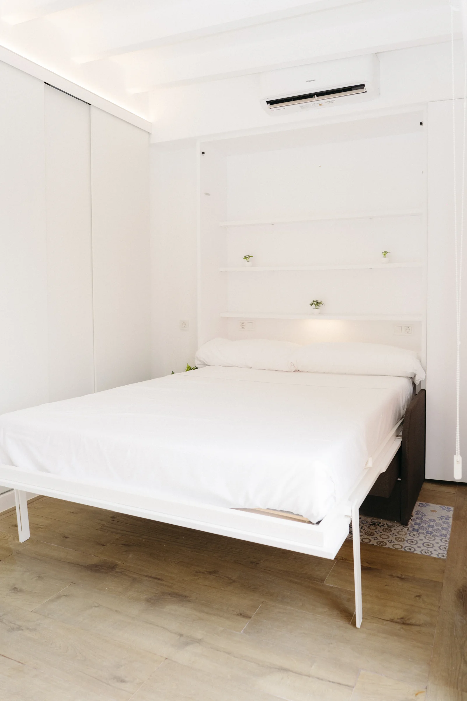 Cama de matrimonio del apartamento Macabeo