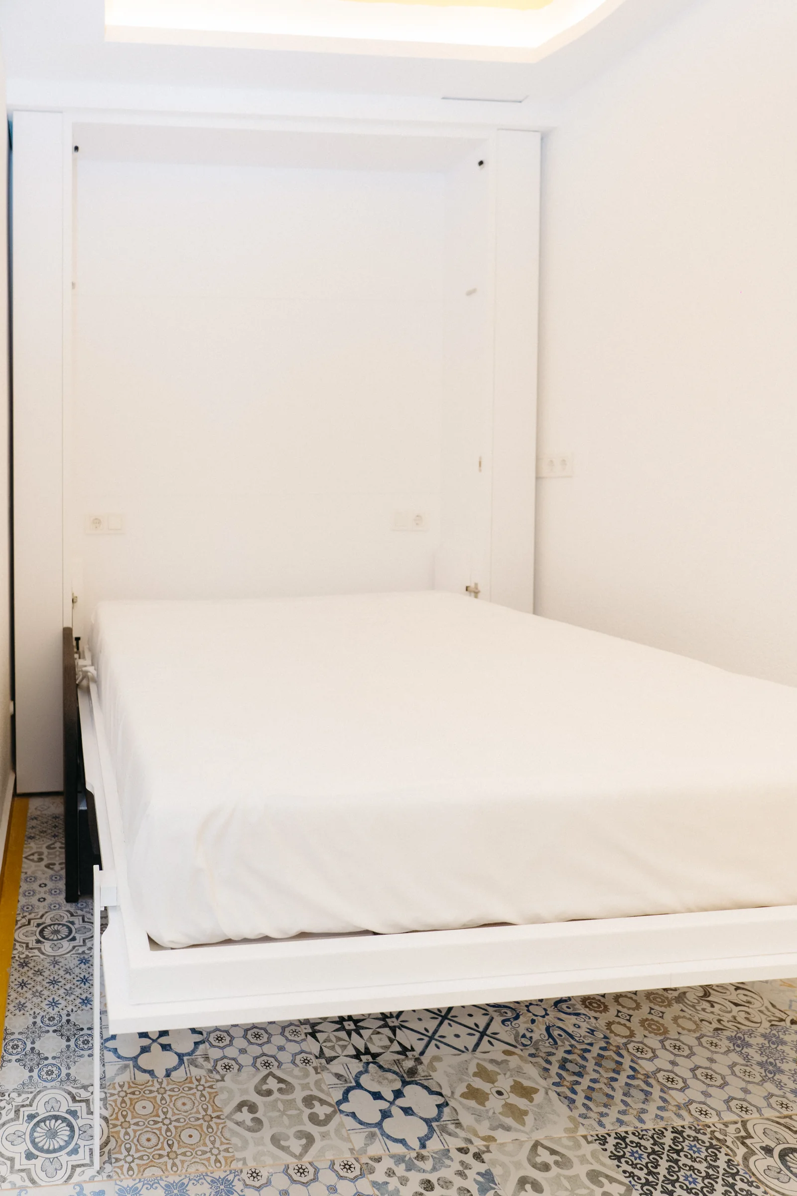 Cama de matrimonio del apartamento Mencía